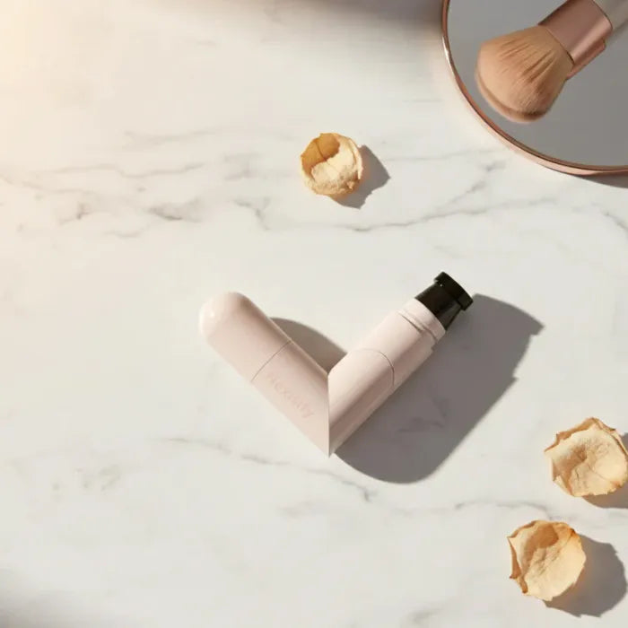 Rotating Eyeliner Stamp Pen — The TikTok-Viral Wing Maker ✨