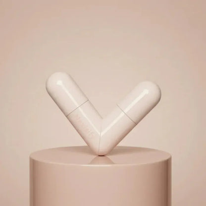 Rotating Eyeliner Stamp Pen — The TikTok-Viral Wing Maker ✨